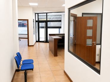 Business premises to rent in Jose Casal 5