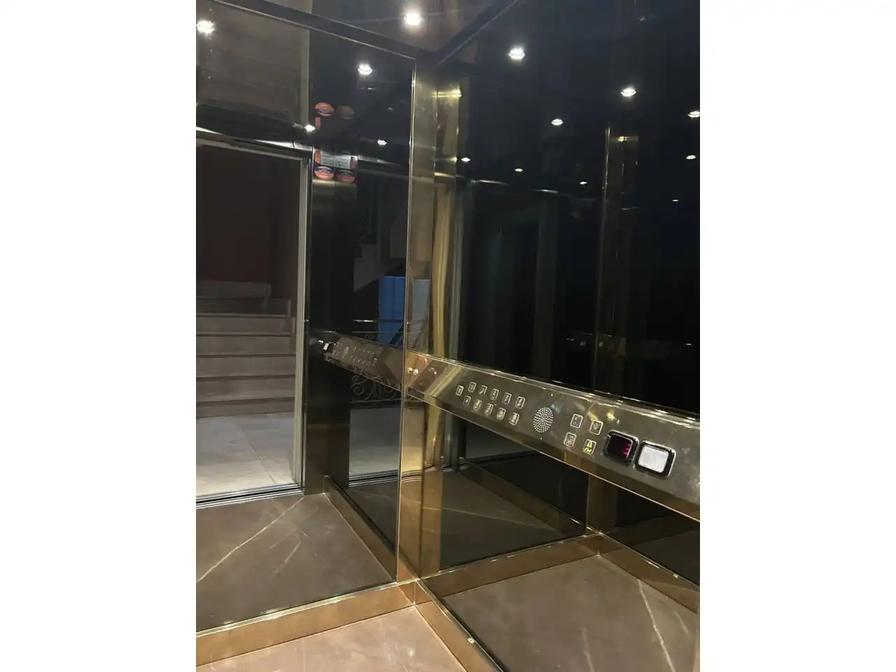 Apartament en venda en Oviedo  amb Calefacció, Parquet i Moblat