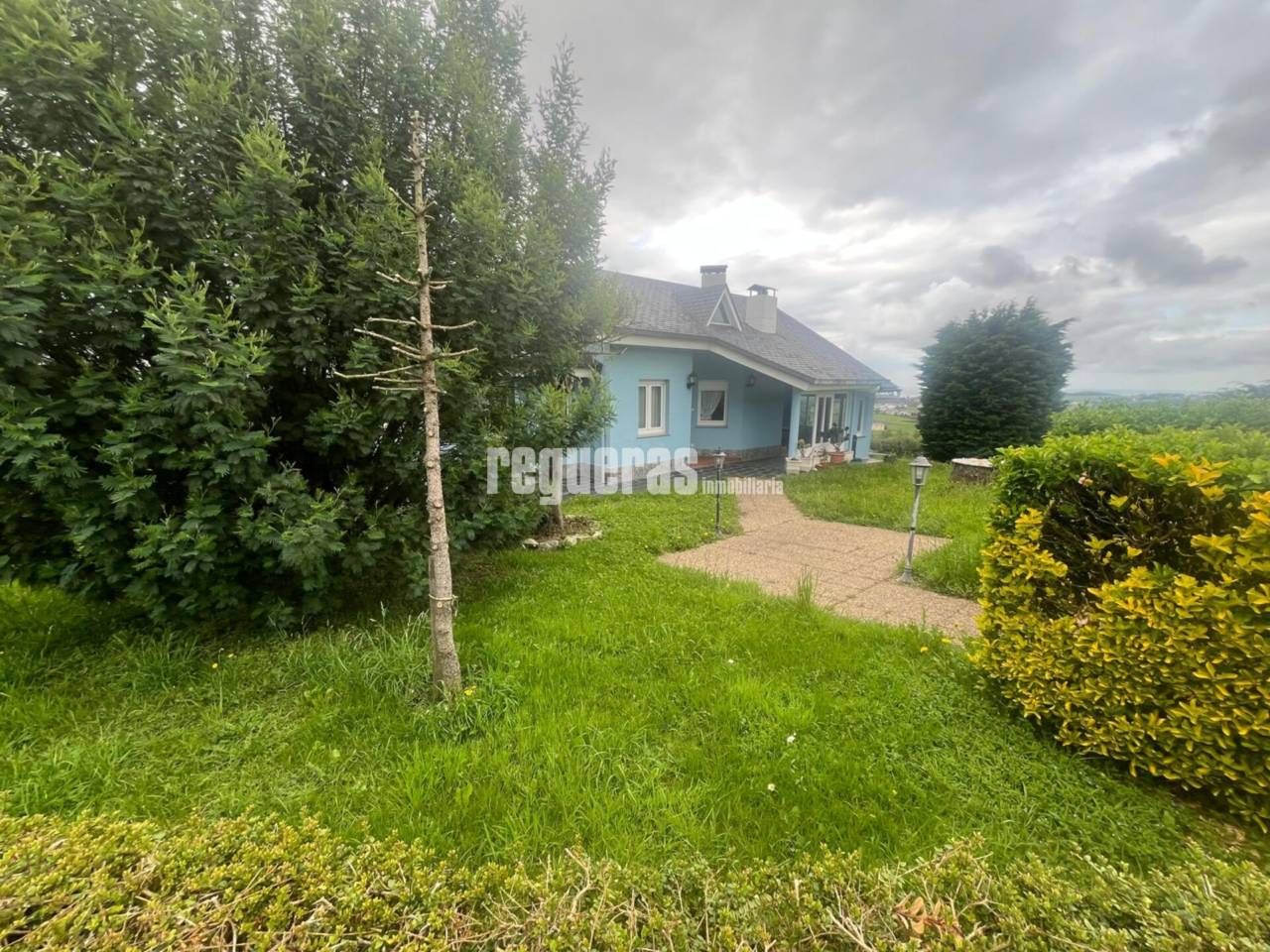 House or chalet for sale in Navia  with Heating, Private garden and Terrace