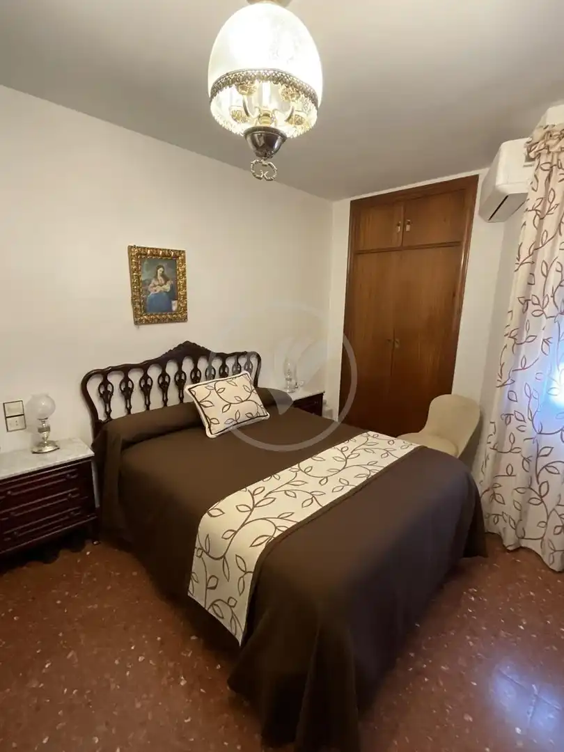 Habitación de Piso en venta en Linares con Aire acondicionado y Amueblado