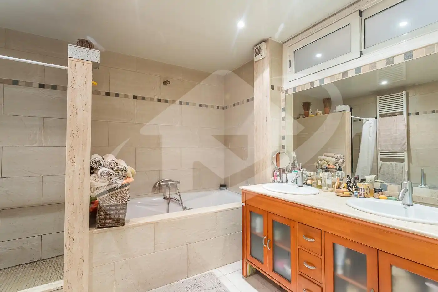 Badezimmer von Haus oder Chalet zum Verkauf in Sabadell mit Klimaanlage, Privatgarten und Terrasse