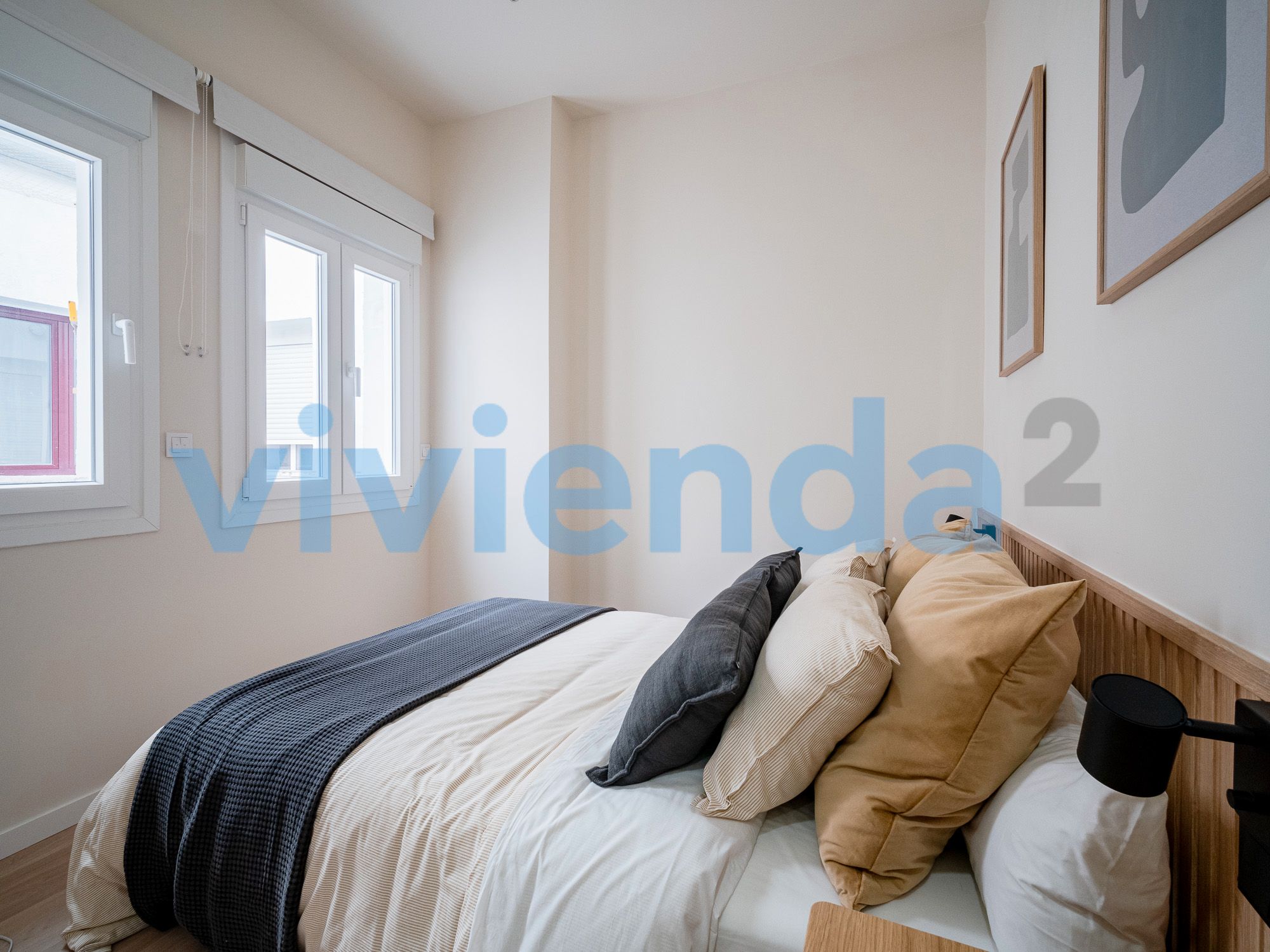 Bedroom of Flat to rent in  Madrid Capital  with Air Conditioner, Heating and Balcony