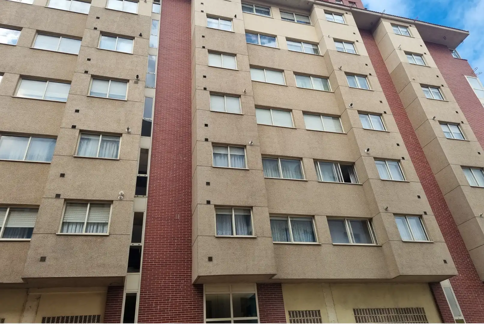 Vista exterior de Apartament en venda en Burgos Capital amb Calefacció i Traster