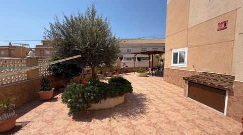Foto 2 de Casa adosada en venta en Calle C. Gandhi, 10, Zona los Frutales, Torrevieja