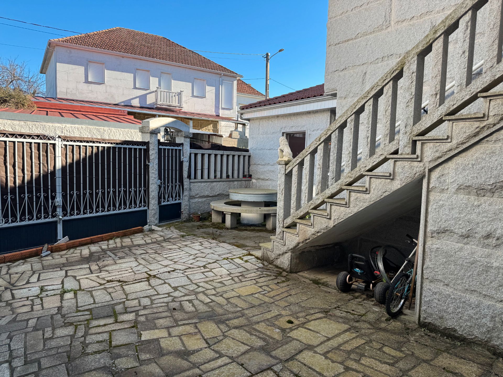 Vista exterior de Casa o xalet en venda en Vilardevós amb Calefacció, Terrassa i Traster