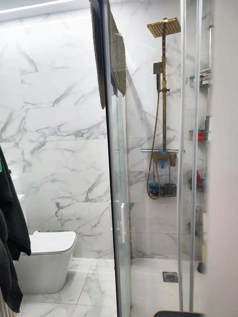 Baño de Piso en venta en Palencia con Calefacción, Terraza y Amueblado
