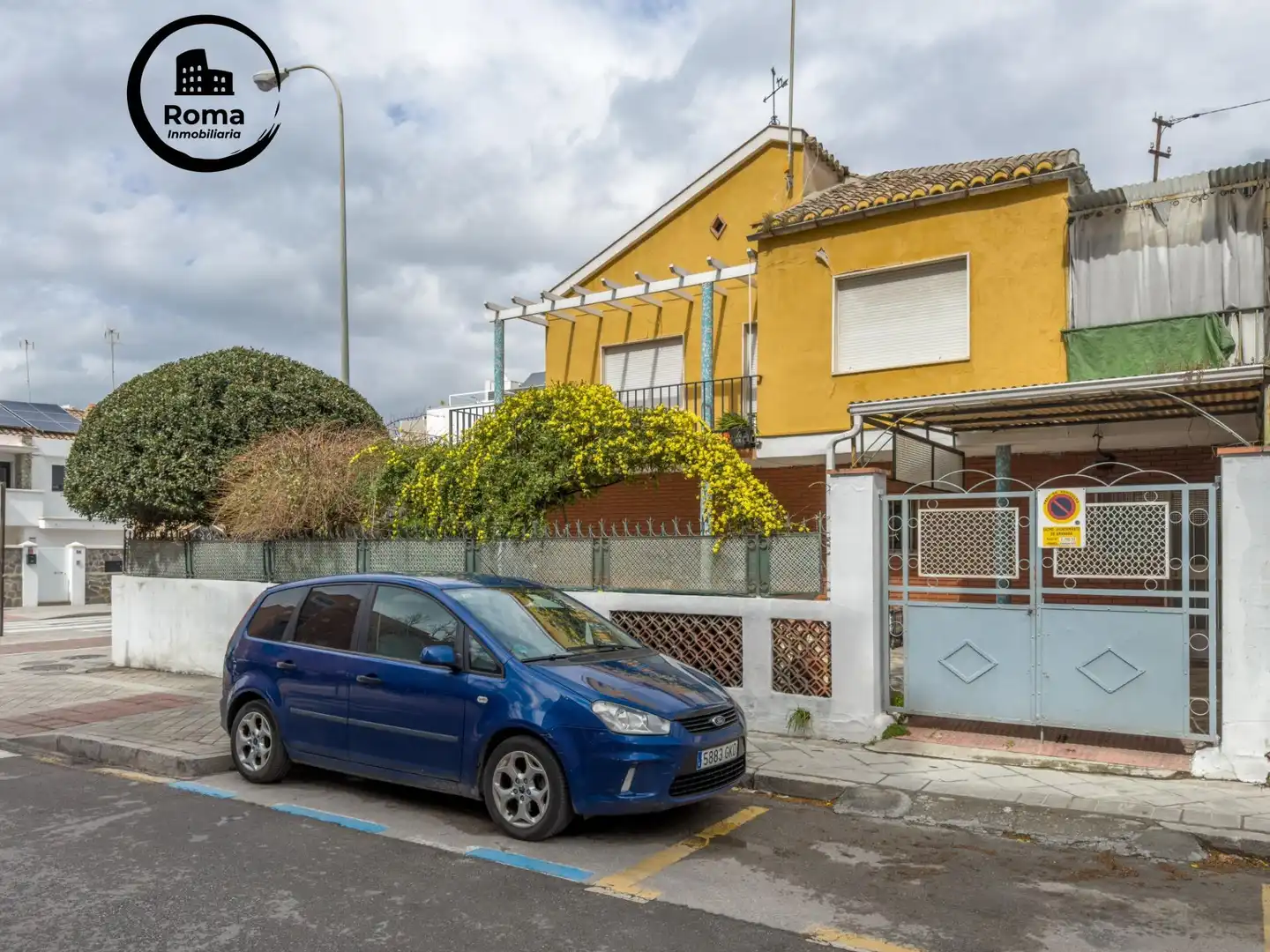 Exterior view of Houses for sale in Granada  with Terrace