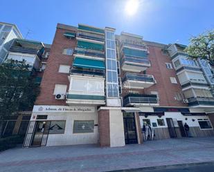 Exterior view of Flat for sale in  Madrid Capital  with Heating, Parquet flooring and Terrace