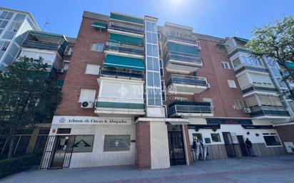 Exterior view of Flat for sale in  Madrid Capital  with Heating, Parquet flooring and Terrace