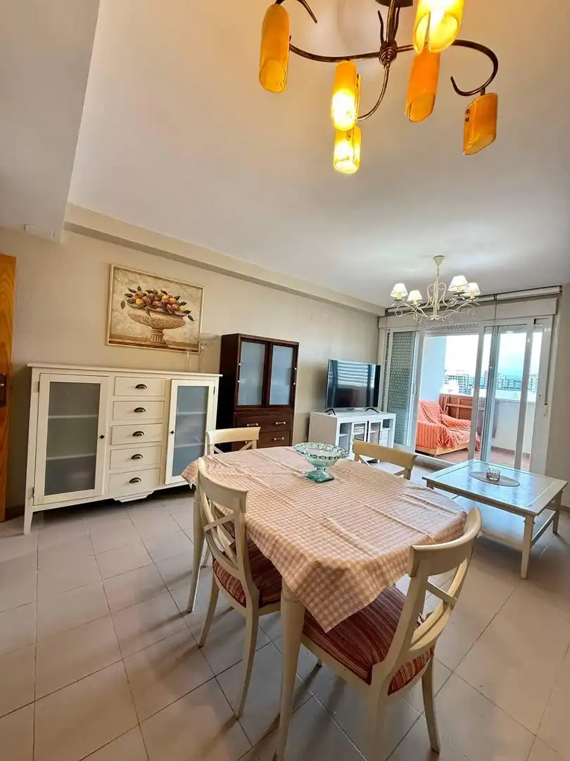 Menjador de Apartament en venda en Villajoyosa / La Vila Joiosa amb Aire condicionat, Terrassa i Balcó