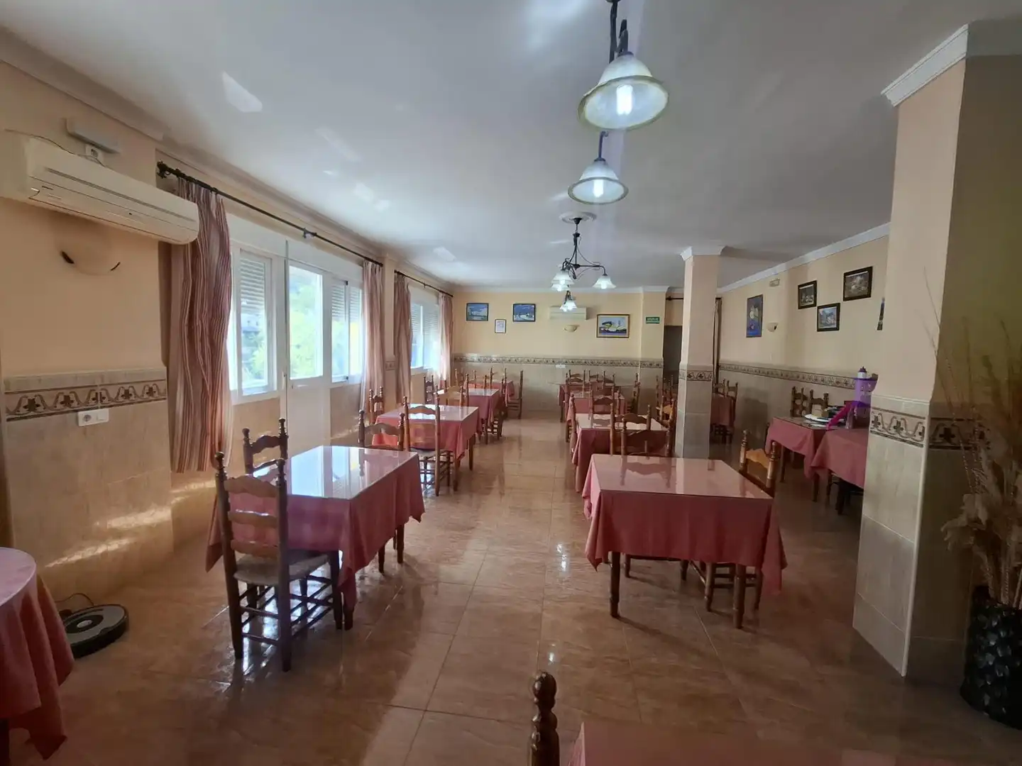 Edificio en venta en Tolox