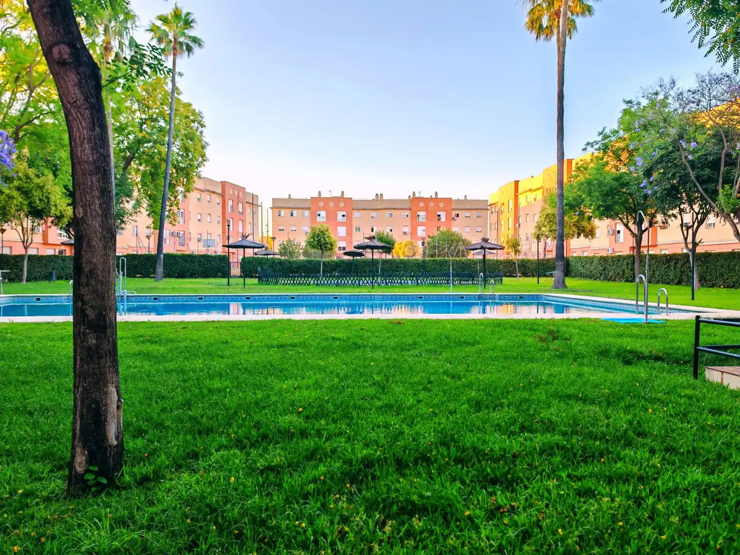 Exterior view of Flat for sale in Jerez de la Frontera  with Storage room and Community pool