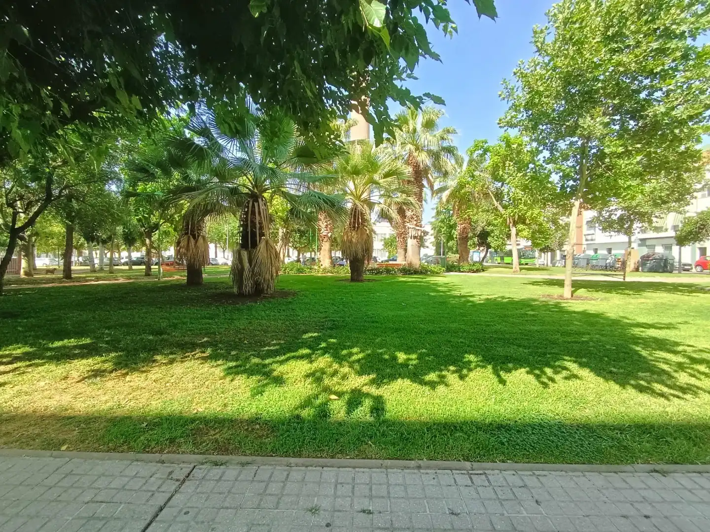 Exterior view of Flat for rent in Córdoba  with Air Conditioner, Private garden and Storage room