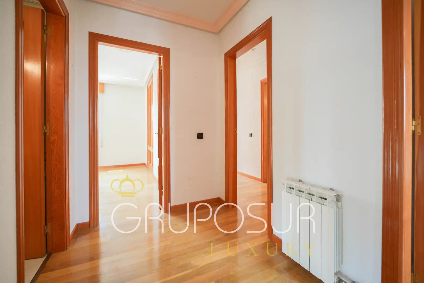 Casa aparellada amb jardí en venda a Calle Castilla y León 22, imagen 53