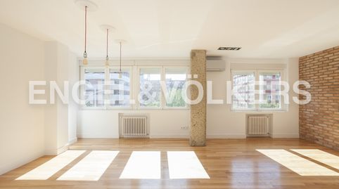 Foto 2 de Piso de alquiler en Doctor Esquerdo, Niño Jesús, Madrid Capital