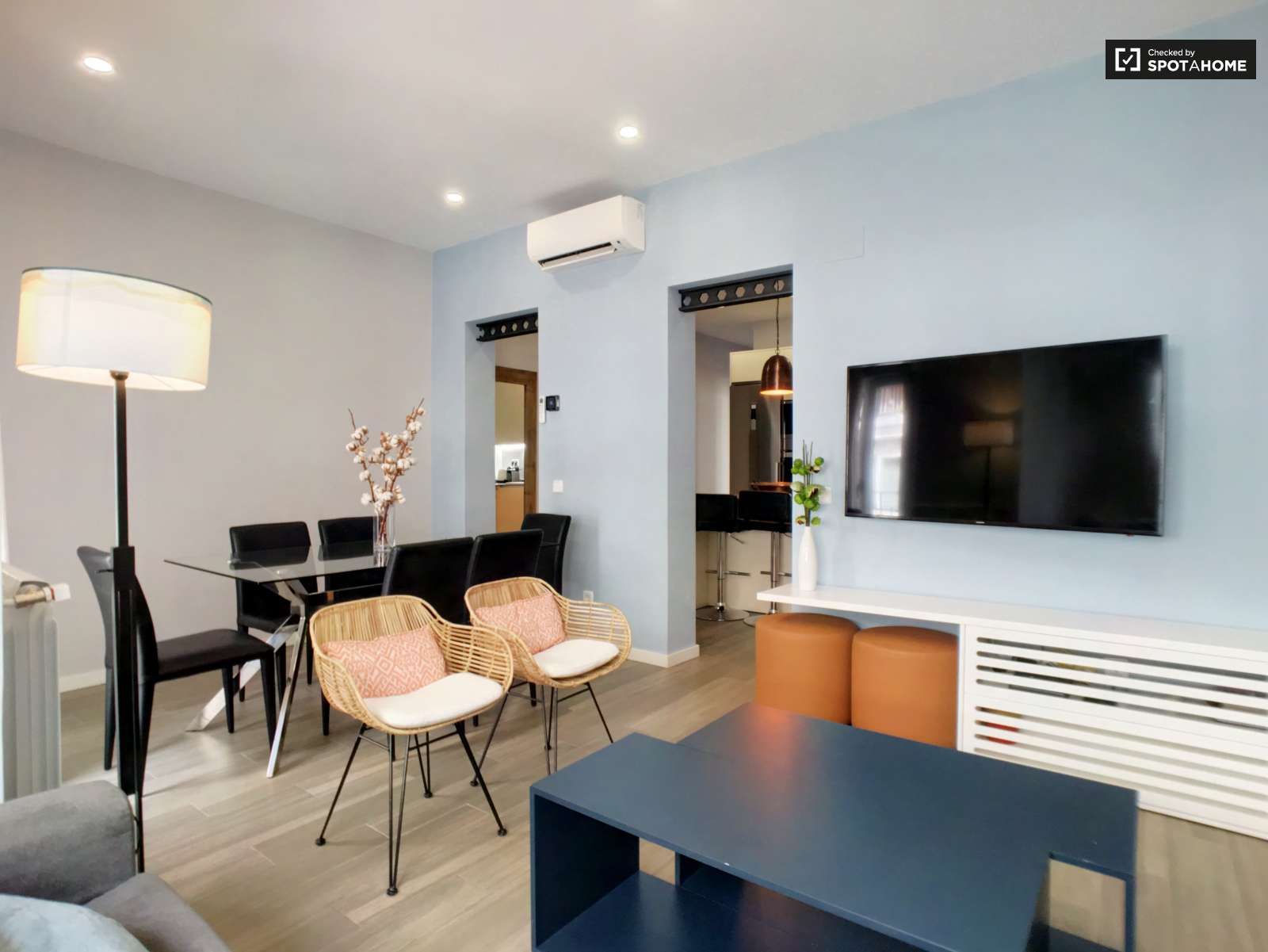 Sala d'estar de Apartament per a compartir en  Madrid Capital amb Aire condicionat, Calefacció i Terrassa