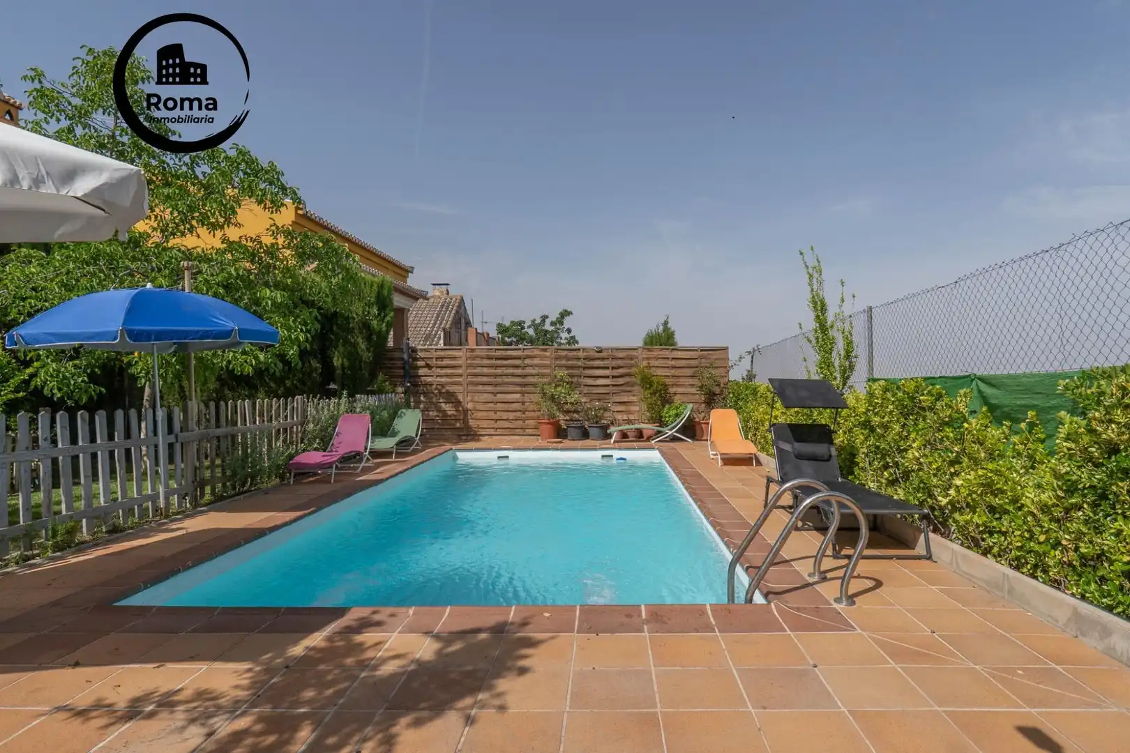 Piscina de Casa o xalet en venda en La Zubia amb Aire condicionat, Calefacció i Jardí privat