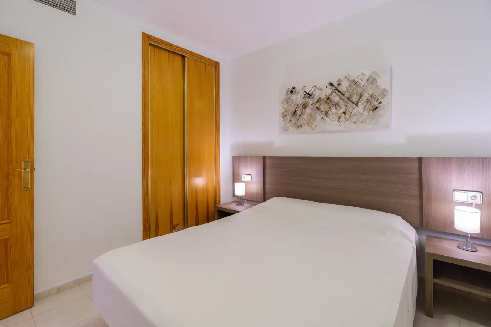 Bungalow con piscina en venta en Zona Pueblo, imagen 10