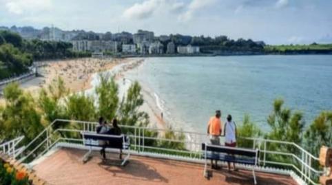 Photo 3 of Building for sale in Avenida de la Reina Victoria, 131, El Sardinero, Cantabria