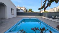 Swimming pool of House or chalet for sale in Empuriabrava  with Air Conditioner, Heating and Private garden