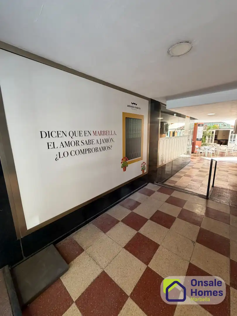Local comercial en traspàs a Avenida Puerta del Mar, imagen 6