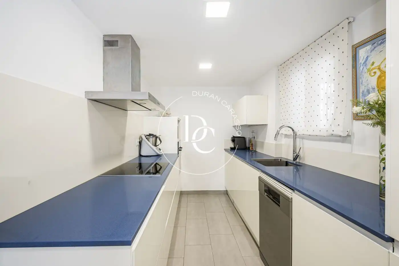 Küche von Maisonette zum Verkauf in Sitges mit Klimaanlage, Heizung und Privatgarten