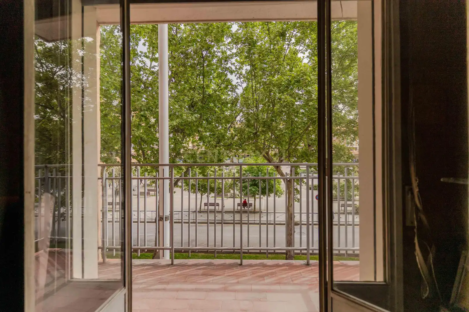 Apartament en venda en Granada amb Balcó