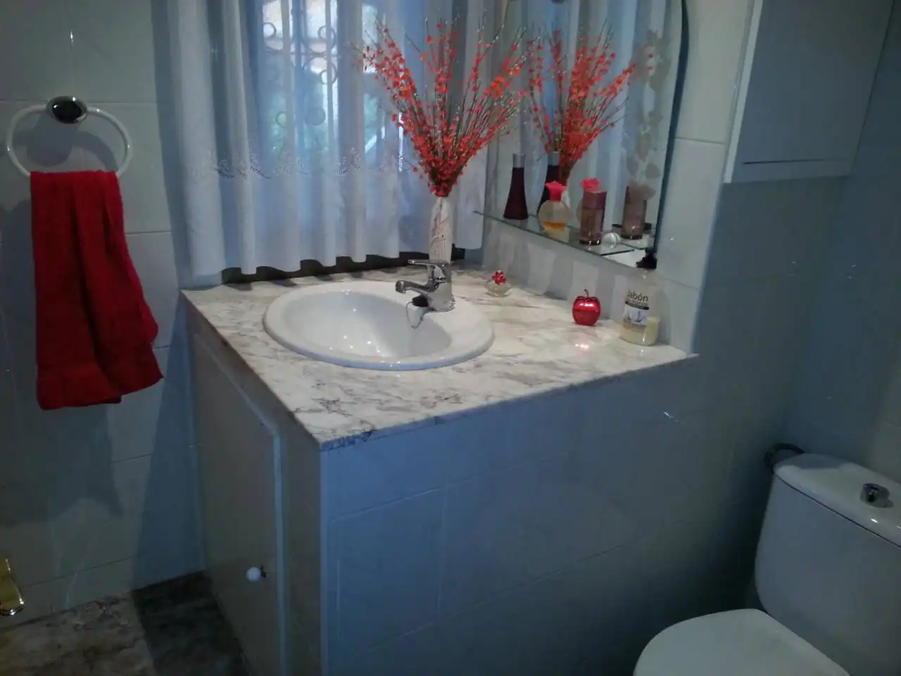 Bany de Casa o xalet en venda en Subirats amb Terrassa, Traster i Moblat