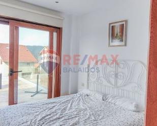 Bedroom of House or chalet for sale in Sanxenxo  with Air Conditioner, Terrace and Swimming Pool