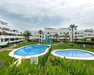 Exterior view of Flat to rent in Estepona  with Air Conditioner, Heating and Terrace