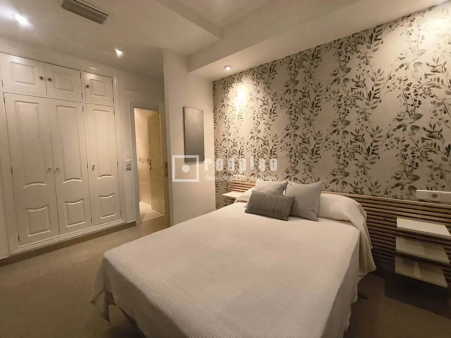 Habitación de Piso de alquiler en Sevilla con Aire acondicionado, Terraza y Amueblado