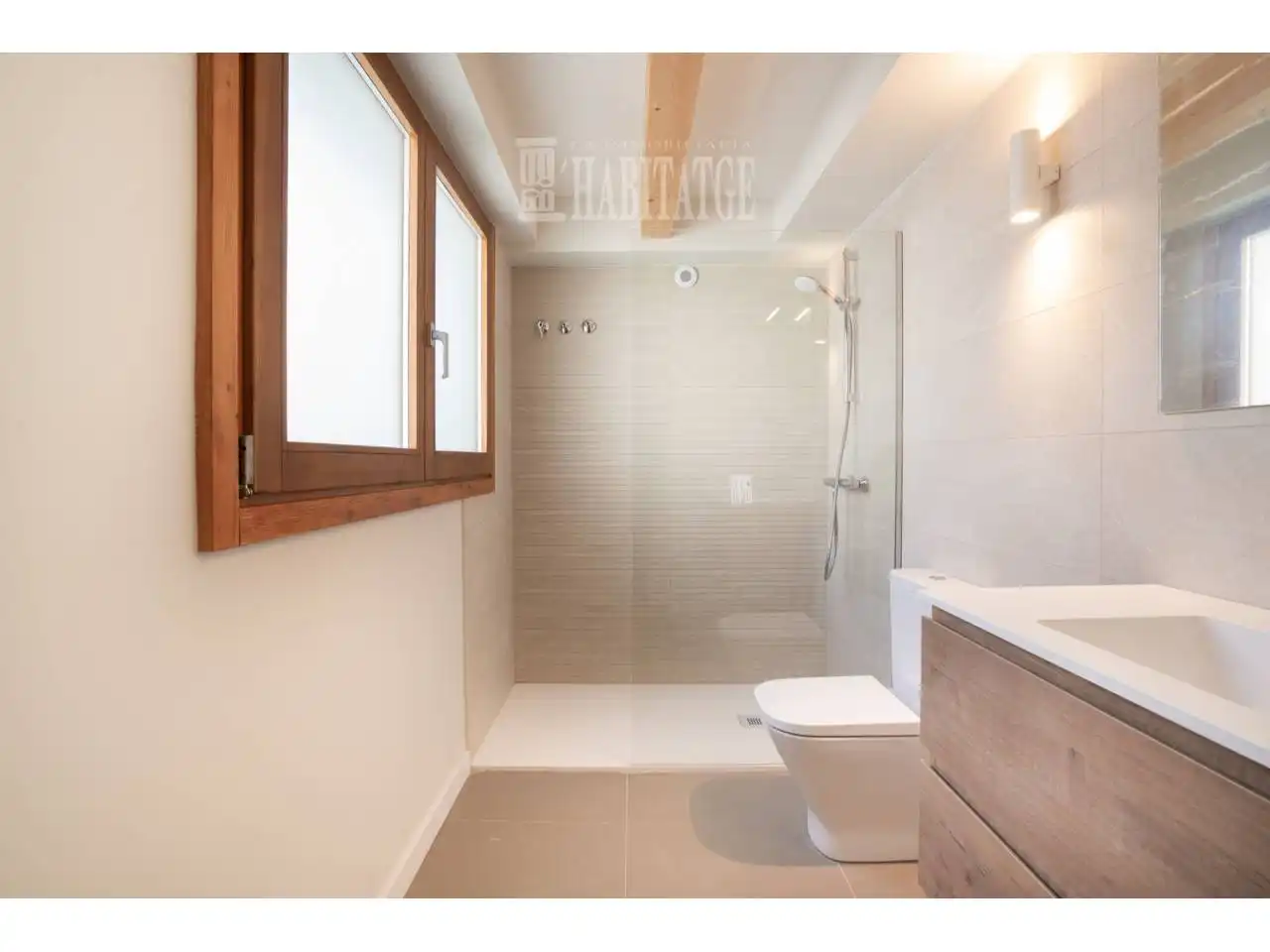 Baño de Dúplex en venta en Vic con Calefacción