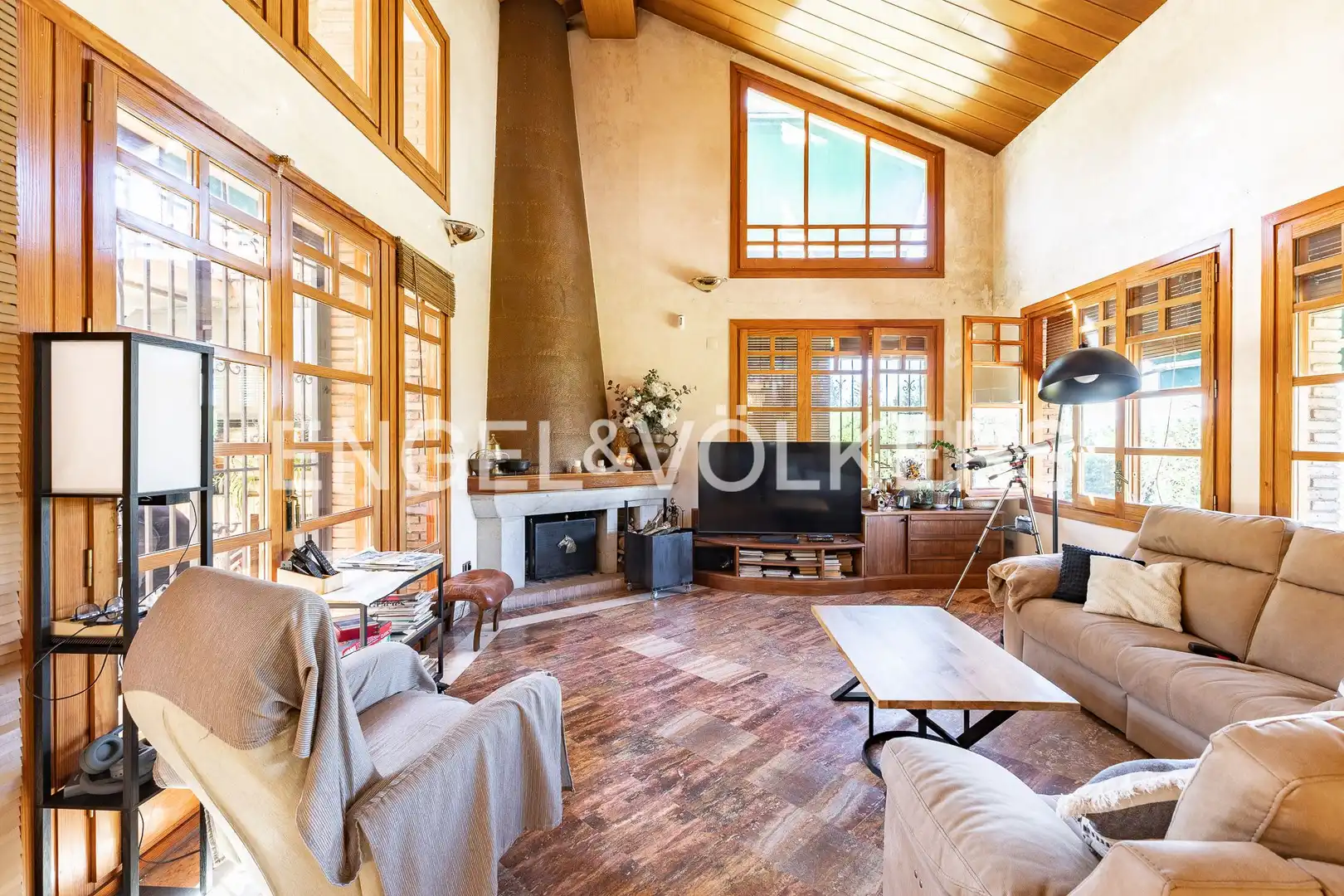 Sala d'estar de Finca rústica en venda en Caldes de Montbui amb Aire condicionat, Calefacció i Jardí privat