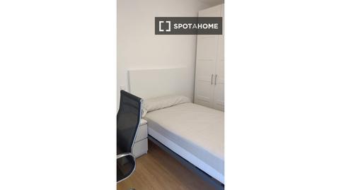 Photo 2 of Flat to share in Flores, Madrid