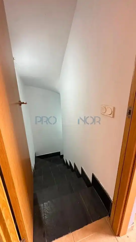 Casa adosada en venda en Onzonilla amb Calefacció, Jardí privat i Terrassa