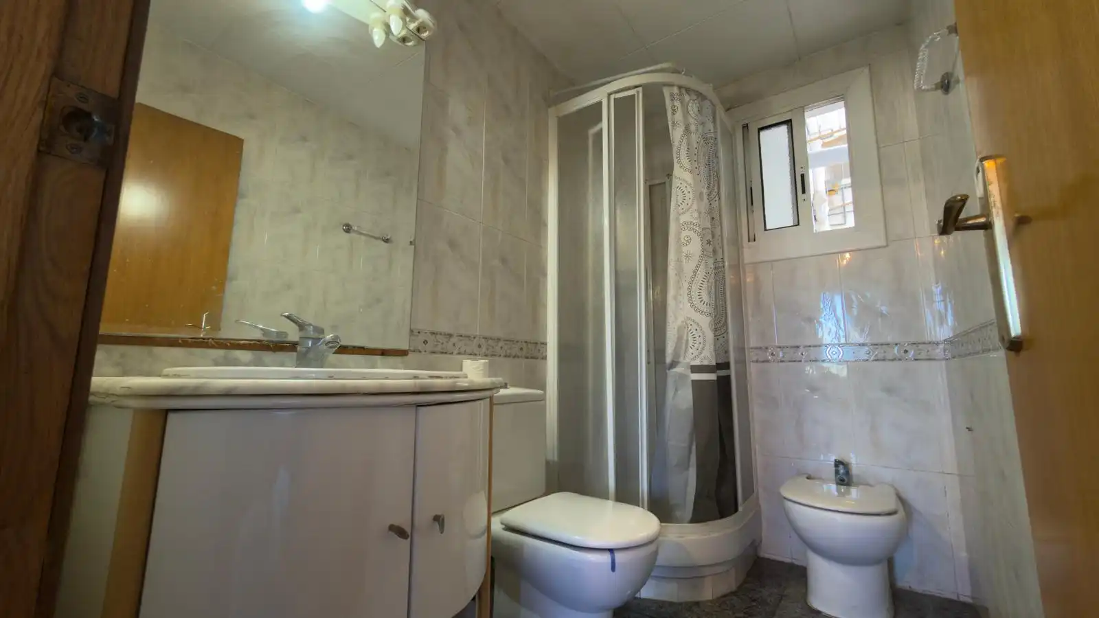 Bathroom of Flat for sale in Granollers  with Heating and Balcony
