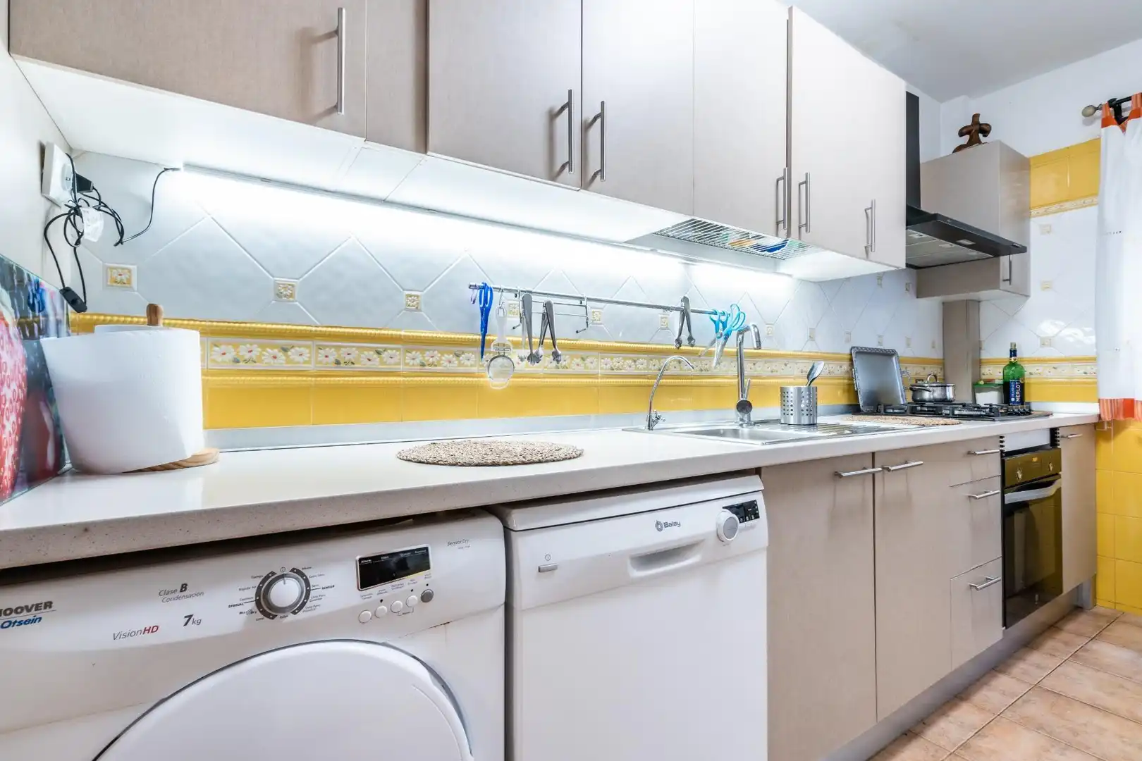 Kitchen of Flat for sale in Adeje  with Private garden, Terrace and Balcony