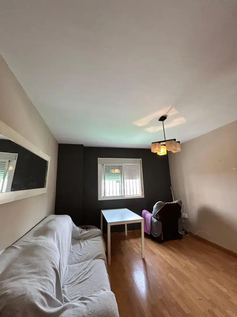 Habitación de Casa o chalet en venta en Dos Hermanas con Aire acondicionado, Parquet y Trastero