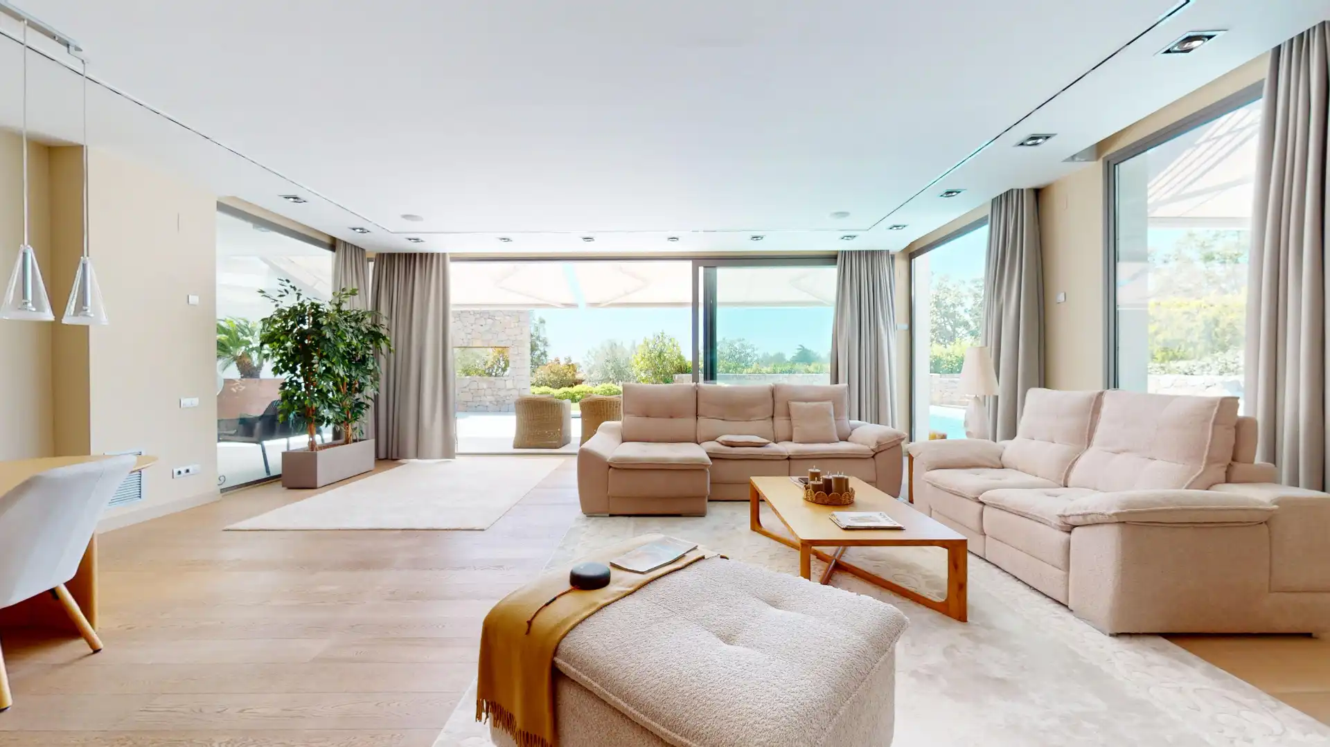 Sala de estar de Casa o chalet en venta en Mont-roig del Camp con Aire acondicionado, Calefacción y Jardín privado