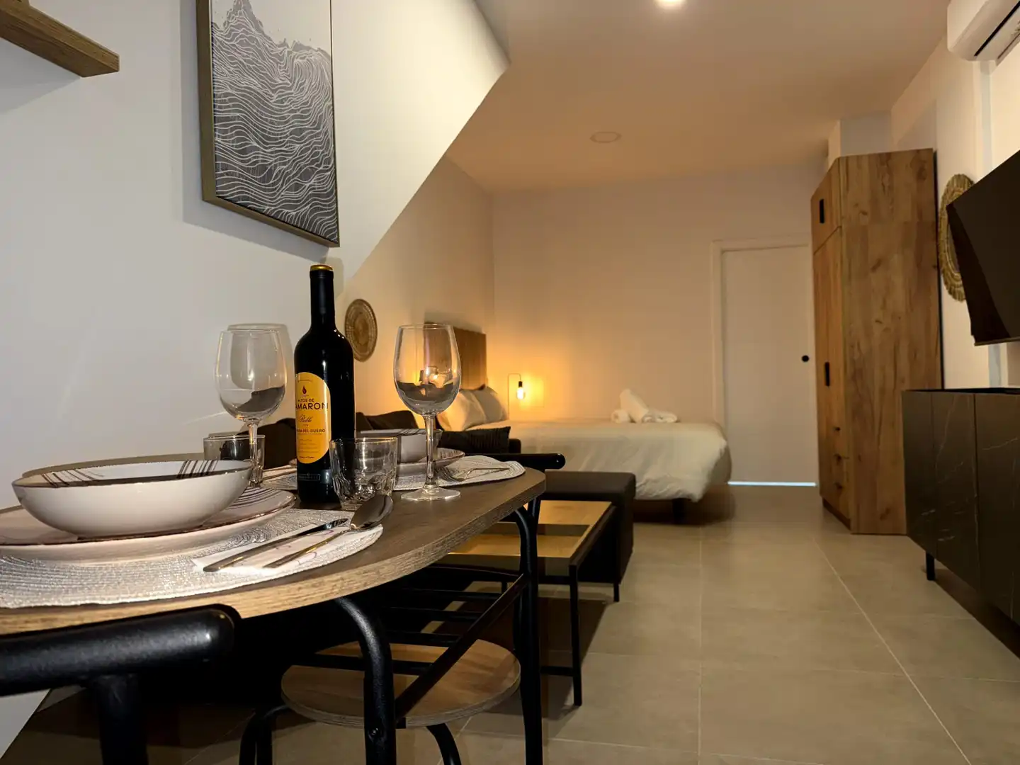 Comedor de Estudio de alquiler en Málaga Capital con Aire acondicionado, Amueblado y Lavadora