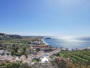 House with garden for sale in Monte los Almendros - El Pargo - Costa Aguilera