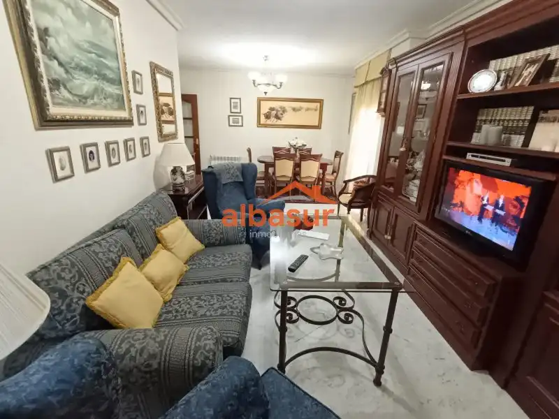 Wohnung mit Terrasse zum Verkauf in Calle Clara Campoamor 10