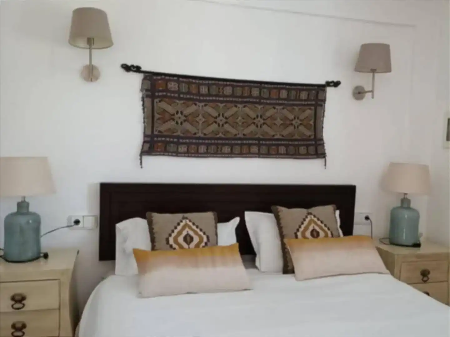 Schlafzimmer von Wohnungen zur Miete in Sant Josep de sa Talaia mit Klimaanlage, Schwimmbad und Balkon
