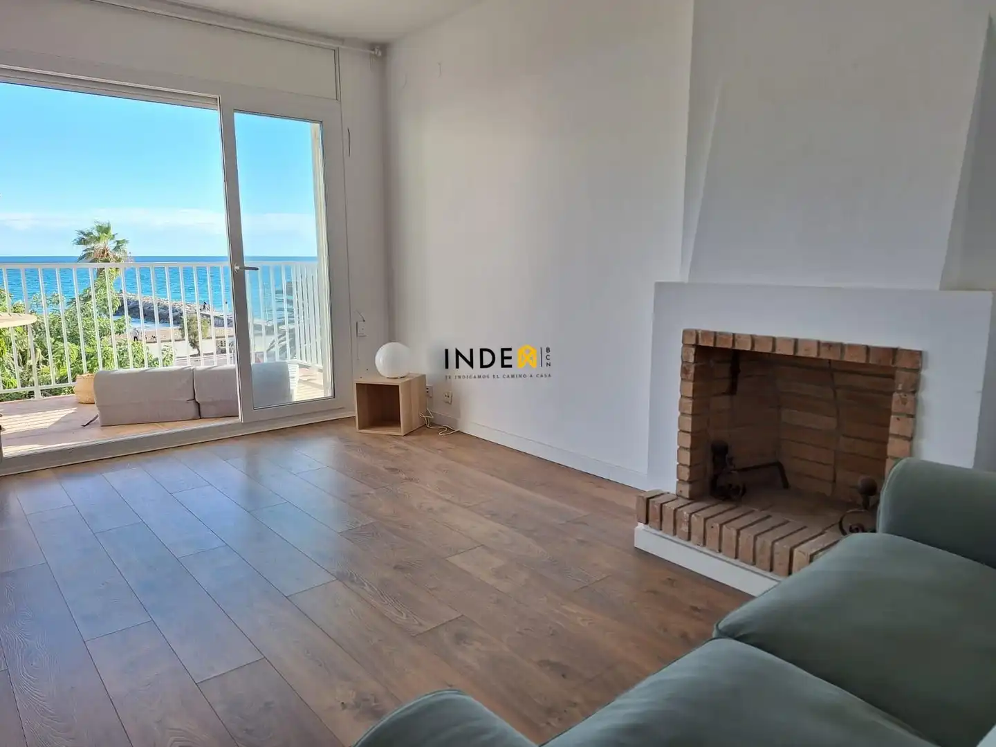 Sala d'estar de Apartament en venda en Sitges amb Aire condicionat