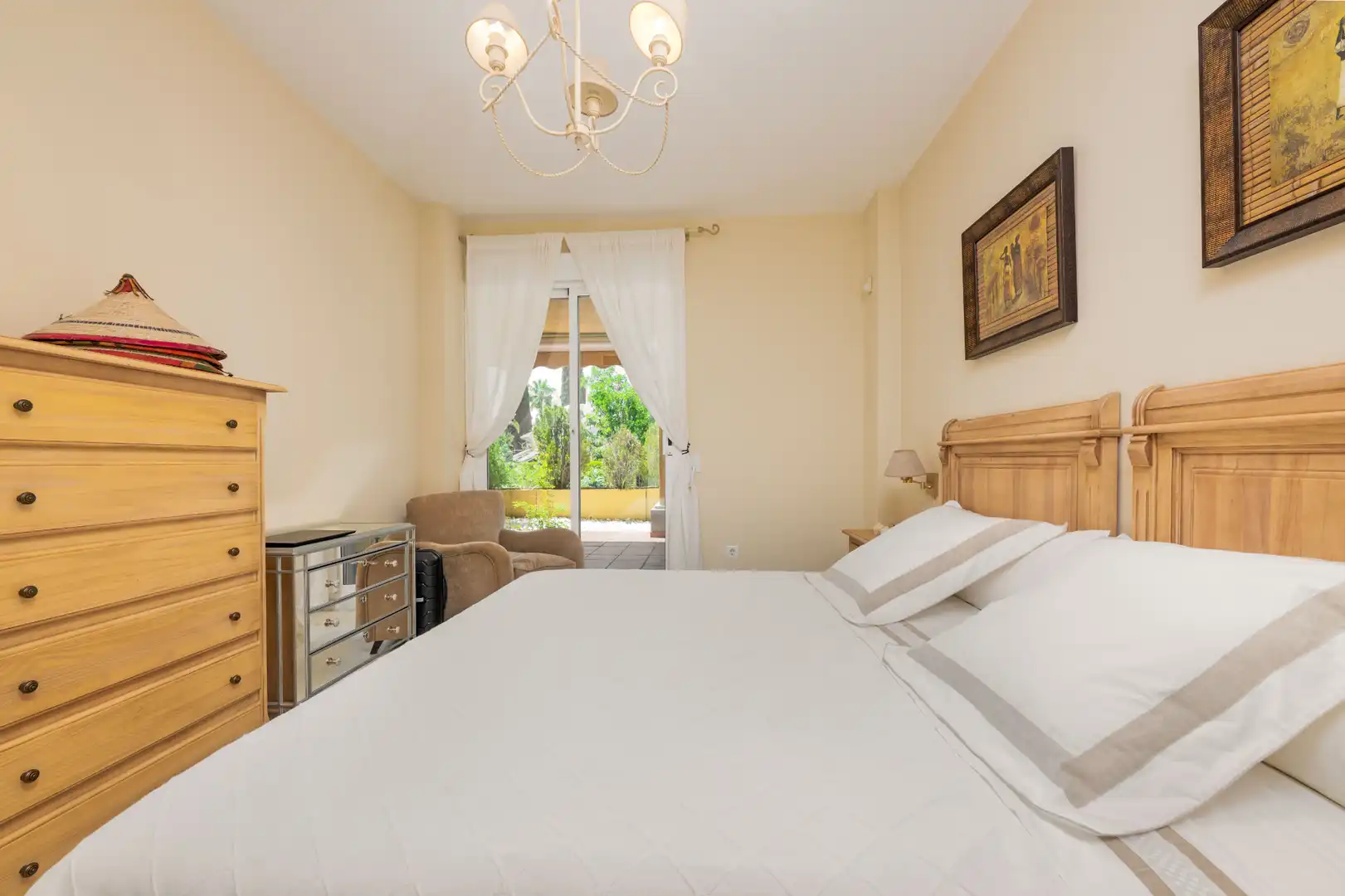 Bedroom of Ground floor for sale in Marbella  with Air Conditioner, Heating and Terrace