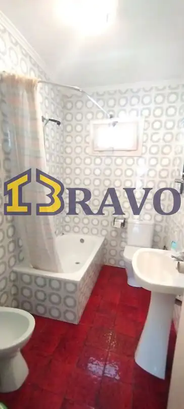 Baño de Piso en venta en Medina de Pomar con Terraza, Amueblado y Balcón