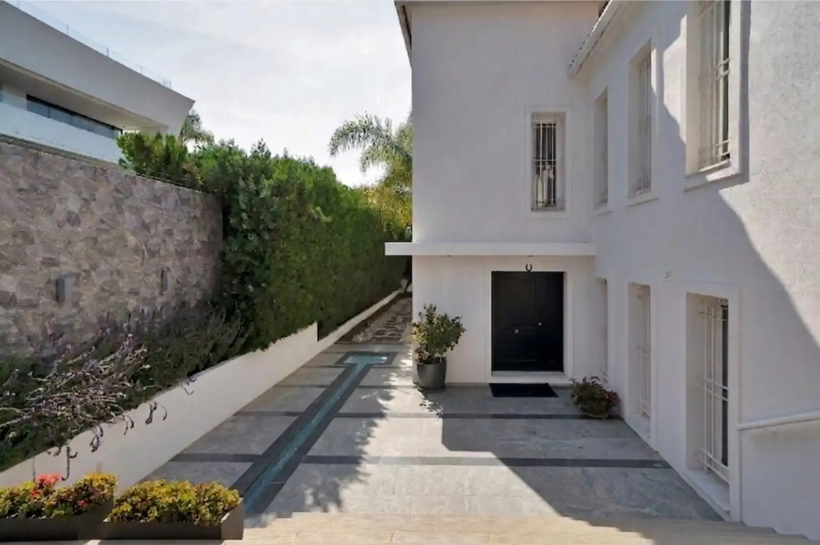 Vista exterior de Casa o chalet en venta en Marbella con Calefacción, Jardín privado y Terraza