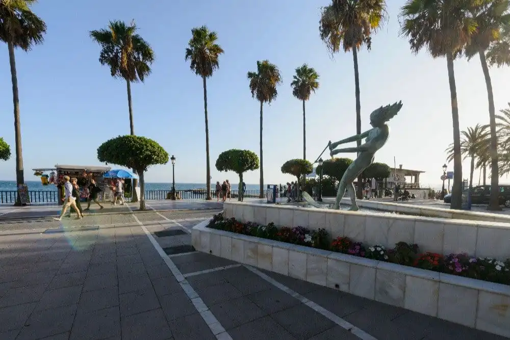 Vista exterior de Pis en venda en Marbella amb Aire condicionat, Calefacció i Parquet
