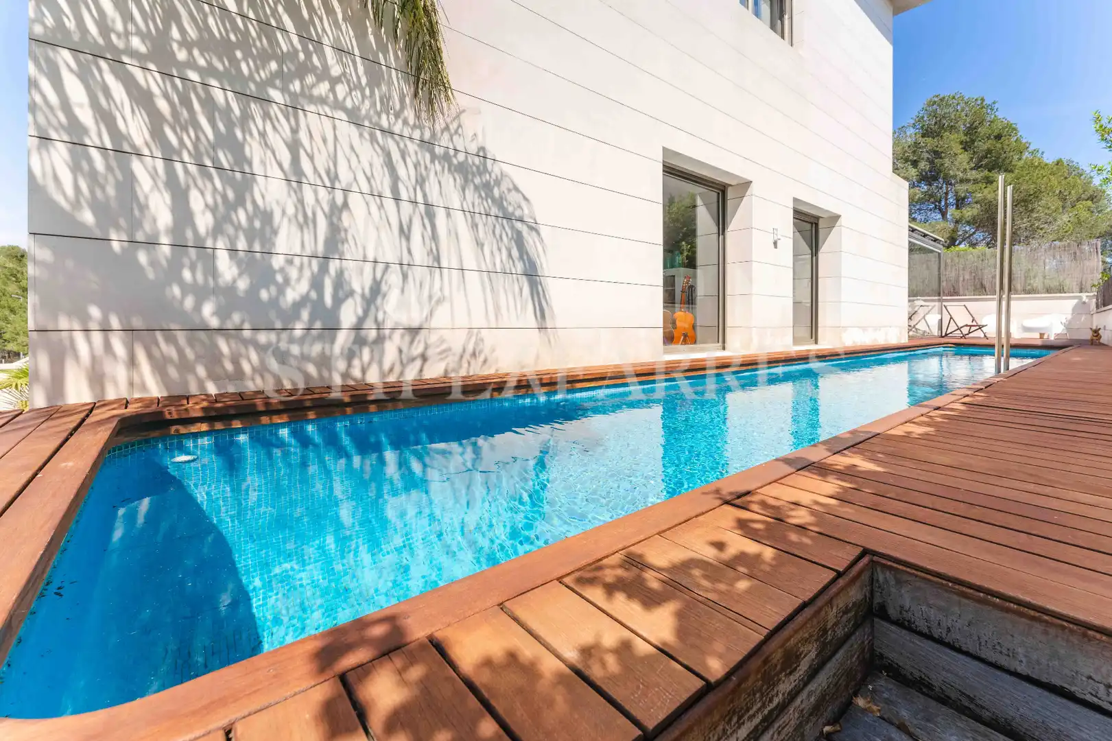 Piscina de Casa o chalet de alquiler en El Papiol con Aire acondicionado, Calefacción y Jardín privado