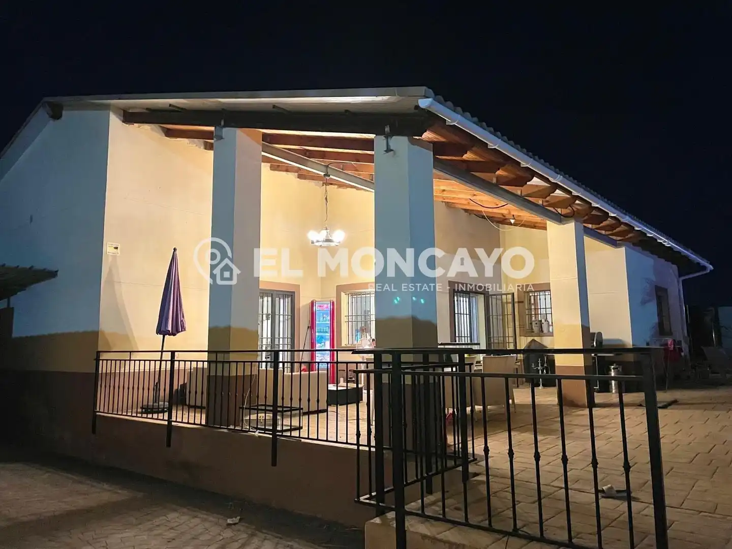 Casa con piscina en venta en Dolores